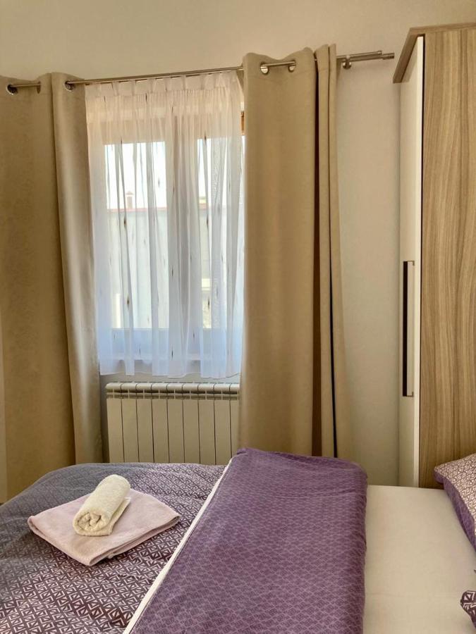 Apartment Andjela Стариград-Пакленица Екстериор снимка