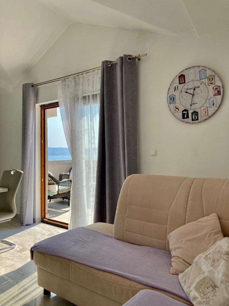 Apartment Andjela Стариград-Пакленица Стая снимка