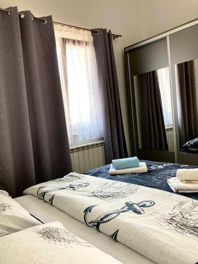 Apartment Andjela Стариград-Пакленица Стая снимка